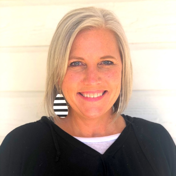 Meet your Posher, Carie - Picture 1 of 1